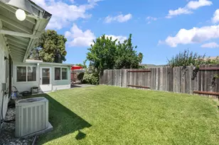 7927 Deer Creek Dr, Sacramento, CA 95823 - Photo 31