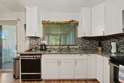 7927 Deer Creek Drive, Sacramento, CA 95823 - Photo 13