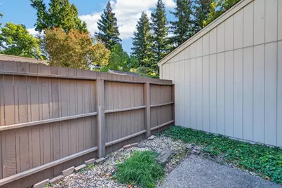 1363 Commons Drive, Sacramento, CA 95825 - Photo 17