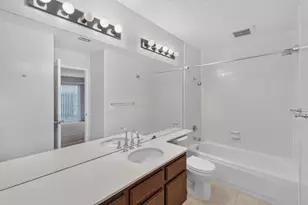 1363 Commons Dr, Sacramento, CA 95825 - Photo 15