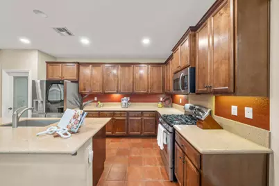 9808 Kugler Way, Elk Grove, CA 95757 - Photo 21