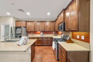 9808 Kugler Way, Elk Grove, CA 95757 - Photo 21