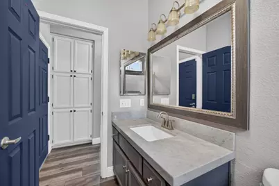 8961 Aqua Marine Court, Elk Grove, CA 95758 - Photo 11