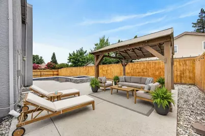 8961 Aqua Marine Court, Elk Grove, CA 95758 - Photo 17