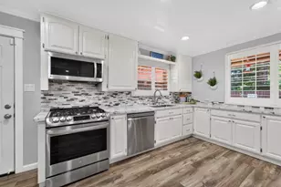 2401 St Francis Dr, Sacramento, CA 95821 - Photo 9