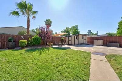 2401 Saint Francis Drive, Sacramento, CA 95821 - Photo 47