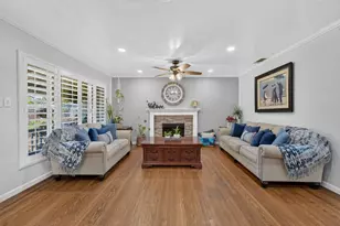 2401 St Francis Dr, Sacramento, CA 95821 - Photo 7