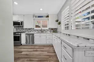 2401 St Francis Dr, Sacramento, CA 95821 - Photo 13
