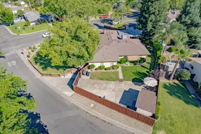 2401 Saint Francis Drive, Sacramento, CA 95821 - Photo 57
