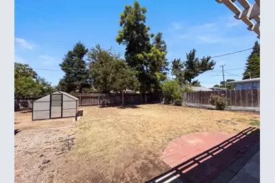 719 N Crescent Avenue, Lodi, CA 95240 - Photo 35
