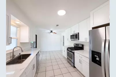 719 N Crescent Avenue, Lodi, CA 95240 - Photo 13