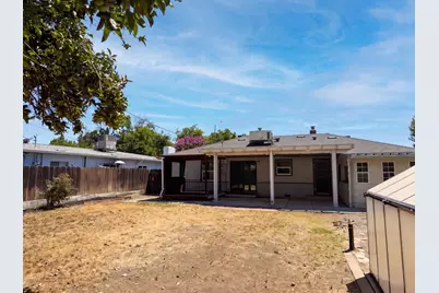 719 N Crescent Avenue, Lodi, CA 95240 - Photo 37