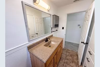 719 N Crescent Avenue, Lodi, CA 95240 - Photo 23