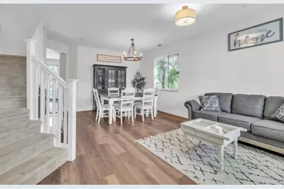 9729 Falcon Meadow Drive, Elk Grove, CA 95624 - Photo 17