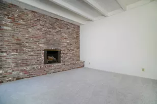 887 Commons Dr, Sacramento, CA 95825 - Photo 13