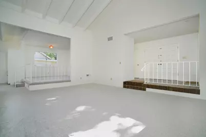 887 Commons Drive, Sacramento, CA 95825 - Photo 5