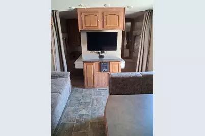4435 Hughes Lane #30, Bakersfield, CA 95304 - Photo 9