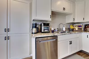 528 D St, Waterford, CA 95386 - Photo 27