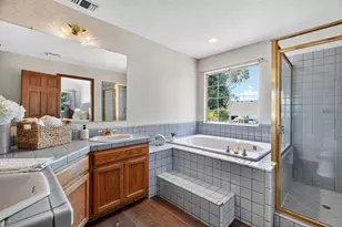 9430 Maris Ln, Elk Grove, CA 95624 - Photo 27