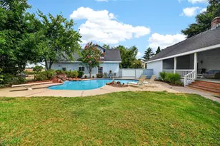 9430 Maris Ln, Elk Grove, CA 95624 - Photo 35