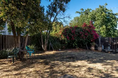 211 E Willow Street, Stockton, CA 95202 - Photo 19