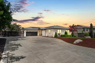 5700 Aguilar Rd, Rocklin, CA 95677 - Photo 1
