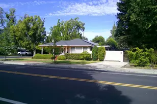 1020 Sycamore Ave, Modesto, CA 95350 - Photo 7