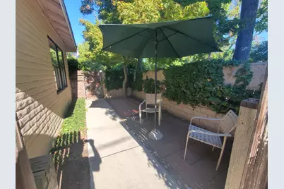 1020 Sycamore Avenue, Modesto, CA 95350 - Photo 23