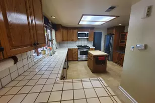 1020 Sycamore Ave, Modesto, CA 95350 - Photo 9