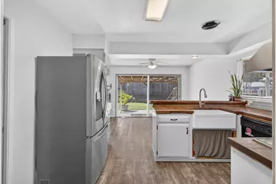 6430 Belgrove Way, Carmichael, CA 95608 - Photo 9