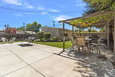 1032 Hawthorne Avenue, Modesto, CA 95350 - Photo 23