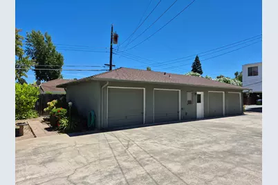 4501 Del Rio Road, Sacramento, CA 95822 - Photo 23