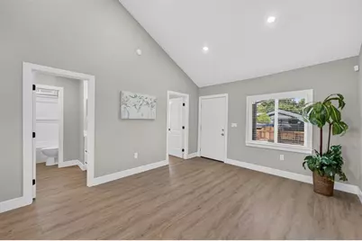 2296 Grove Avenue, Sacramento, CA 95815 - Photo 7
