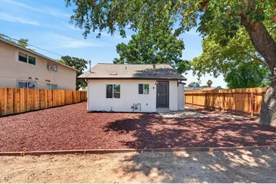 2296 Grove Avenue, Sacramento, CA 95815 - Photo 23