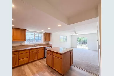 7007 Ursa Parkway, Sacramento, CA 95823 - Photo 15