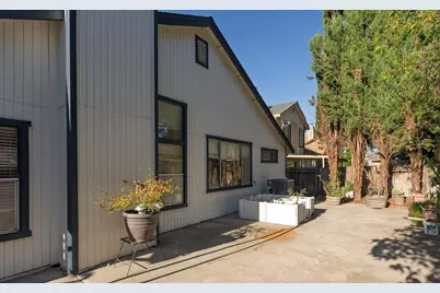 8360 Trimmer Way, Sacramento, CA 95828 - Photo 37