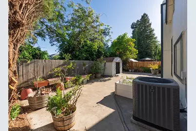 8360 Trimmer Way, Sacramento, CA 95828 - Photo 41