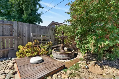 9528 Sara Street, Elk Grove, CA 95624 - Photo 47