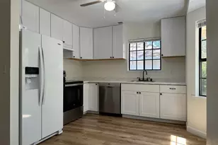 1805 V St, Sacramento, CA 95818 - Photo 41