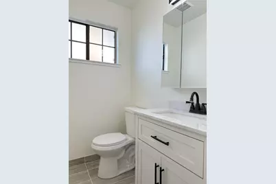 1805 V Street, Sacramento, CA 95818 - Photo 17