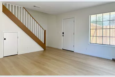 1805 V Street, Sacramento, CA 95818 - Photo 15