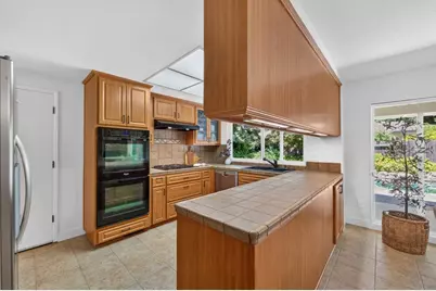 11 Spray Court, Sacramento, CA 95831 - Photo 7