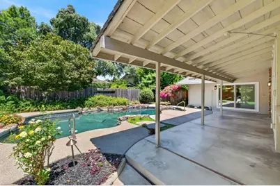 11 Spray Court, Sacramento, CA 95831 - Photo 25
