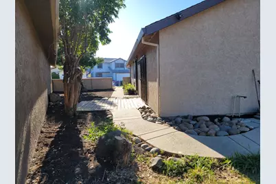 7721 Temwoods Way, Sacramento, CA 95828 - Photo 17