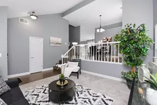 2210 Thurton Dr, Roseville, CA 95747 - Photo 7