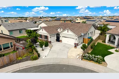 1827 Tulip Court, Lodi, CA 95242 - Photo 3