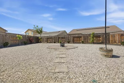 1827 Tulip Court, Lodi, CA 95242 - Photo 13