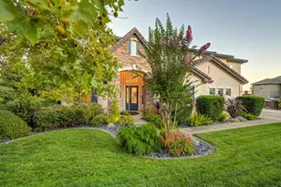 3881 Black Oak Dr, Rocklin, CA 95765 - Photo 3