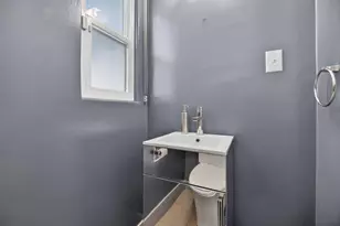 902 Mills Ave, Modesto, CA 95350 - Photo 15