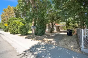 411 Cleveland Ave, Sacramento, CA 95833 - Photo 3